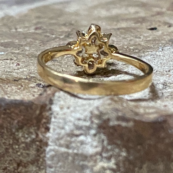 GENUINE NATURAL DIAMOND Engagement Ring Solid 14KT GOLD - Picture 5 of 17
